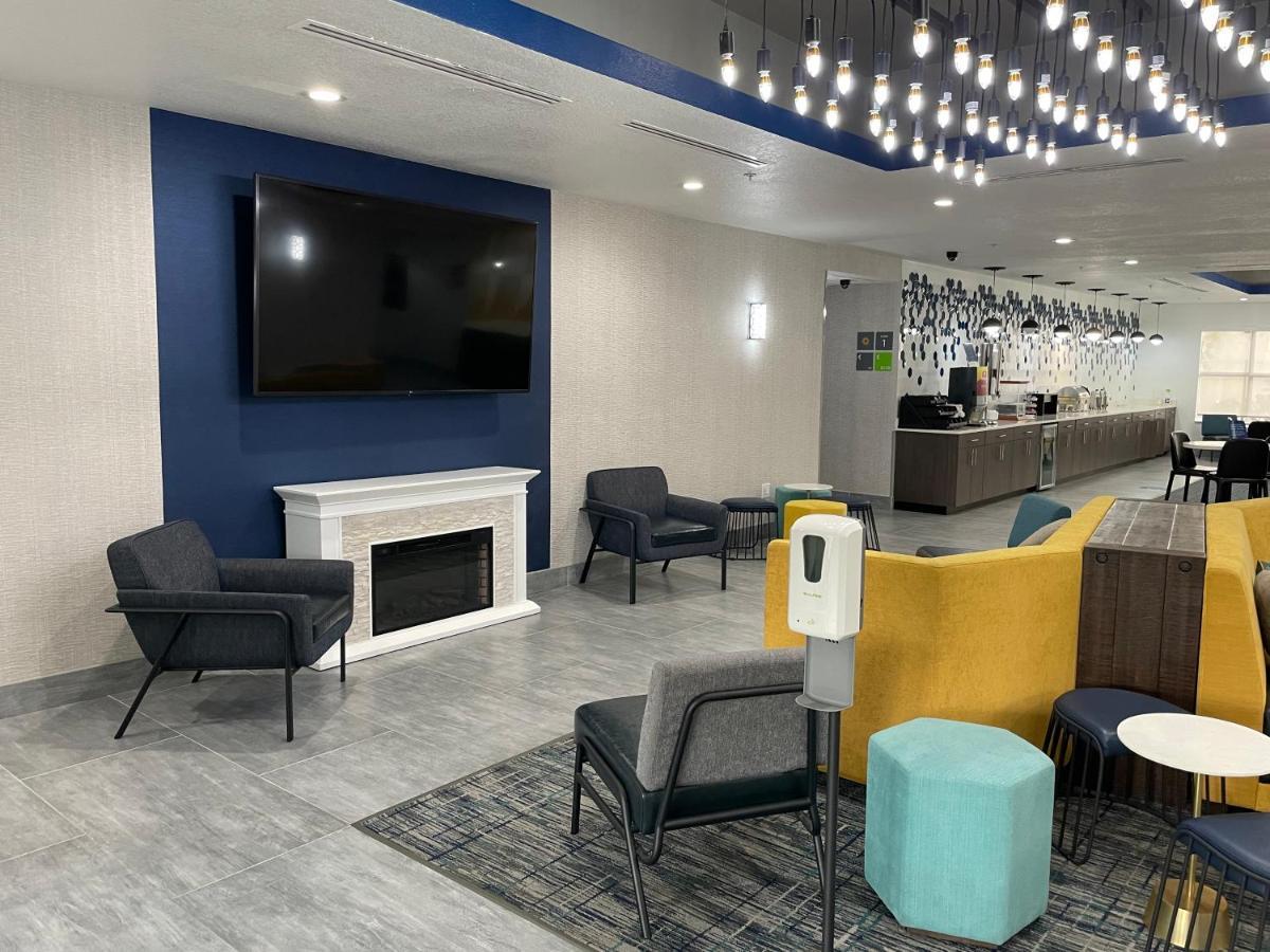 La Quinta By Wyndham Tampa Central Exteriér fotografie